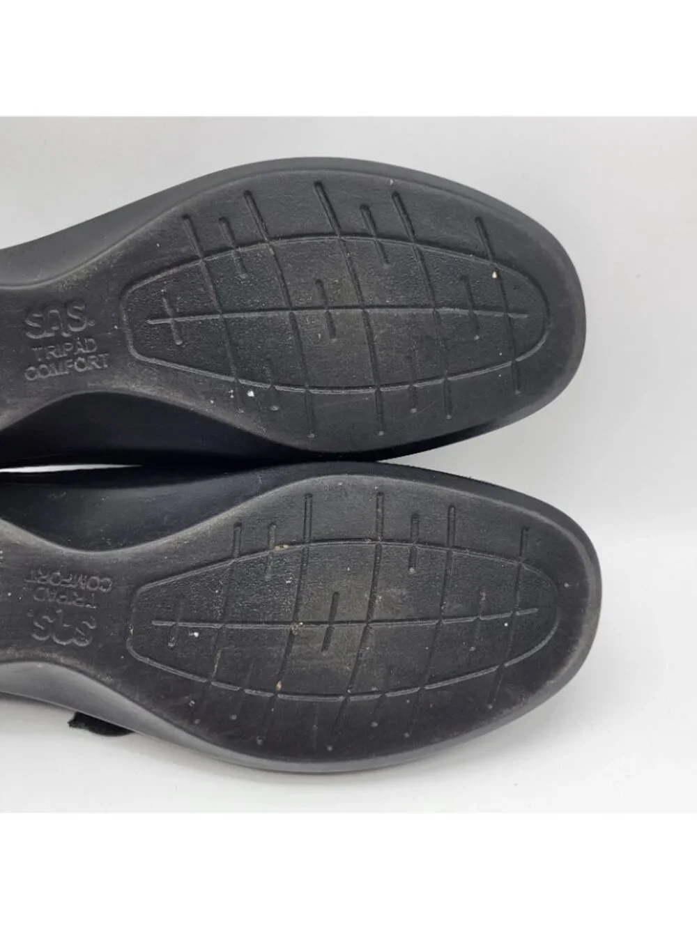 SAS Roamer Women 7.5 N Narrow Black Leather Tripad Comfort Cutout Mary Jane Shoe